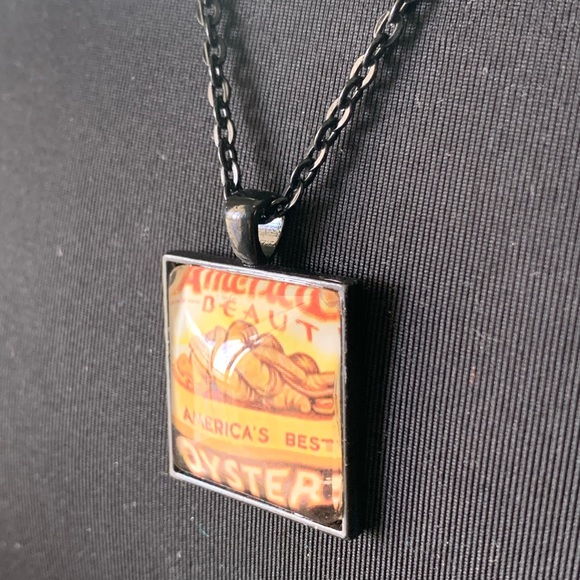 Necklace oyster pendant charm - Picture 3 of 7